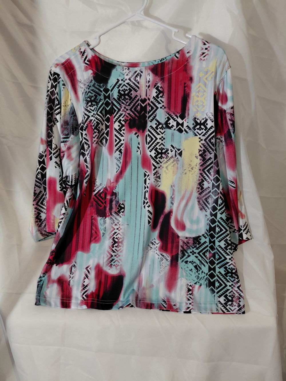 Koret Long Sleeve Abstract Print Tee in Pink, Aqua & Black